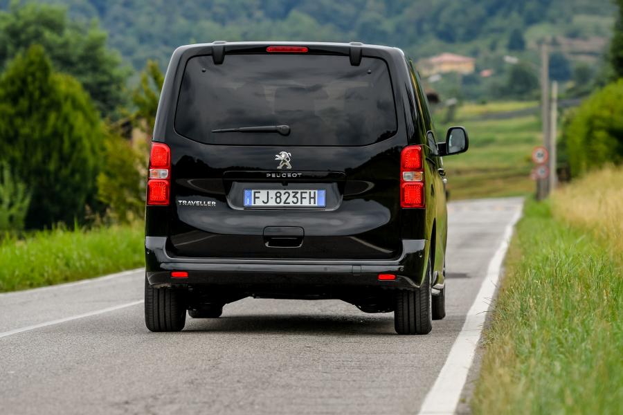  Peugeot Traveller 2016 года  (фото 16 из 39)